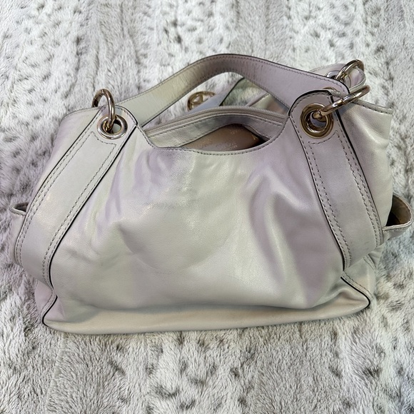 Michael Kors White Purse - Picture 2 of 15